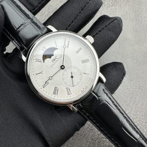 IWC R33 Moon Phase Super Clone Watch | Premium Luxury Replica Timepiece 1136063617 - front view